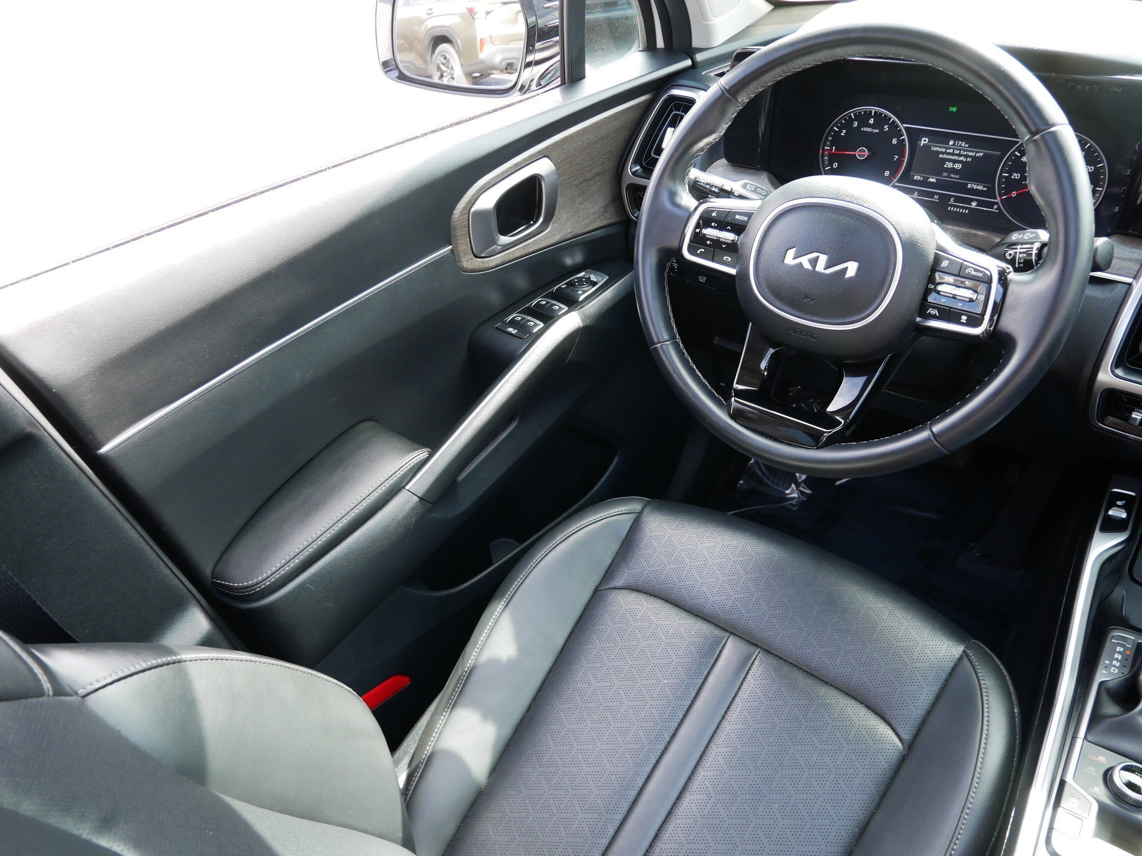 Used 2023 Glacial White Pearl Kia X-Line EX image 9
