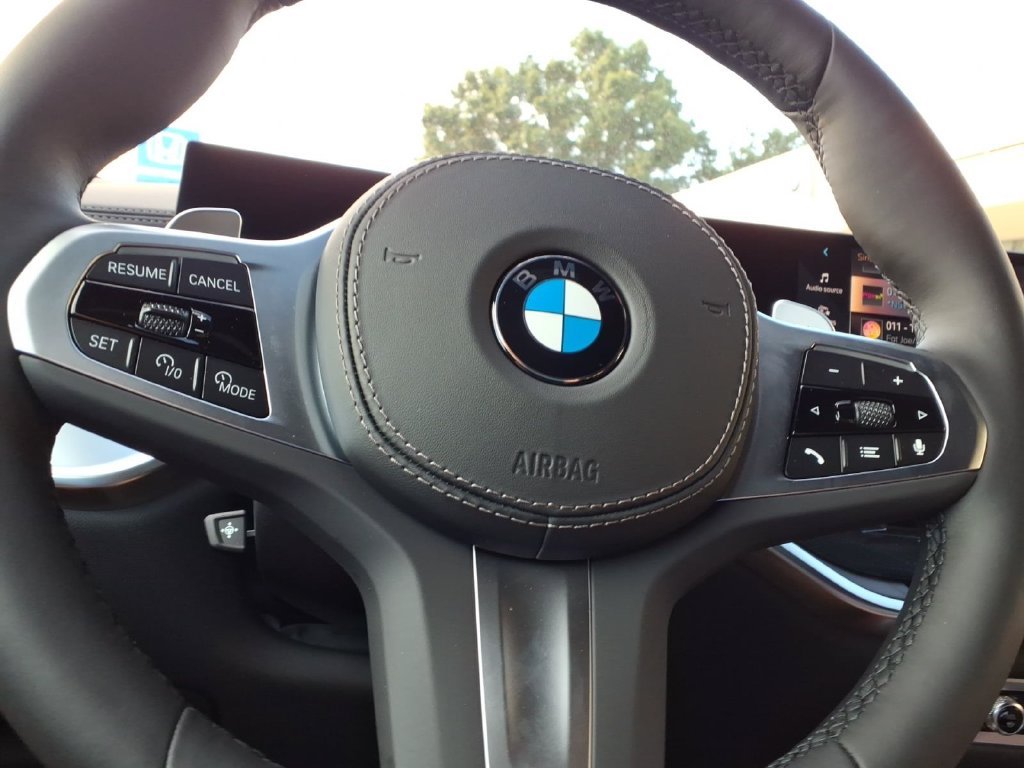 New 2027 Alpine White BMW xDrive40i image 19