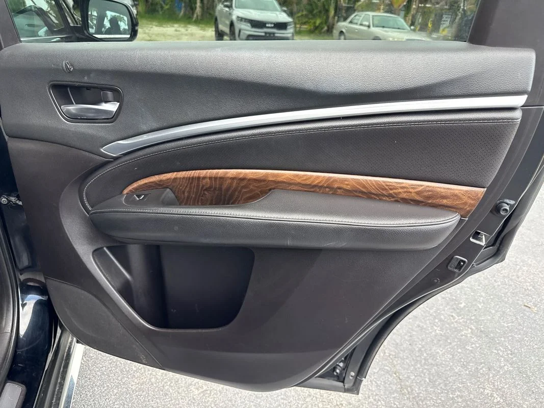 Used 2020  Acura Technology Package image 13