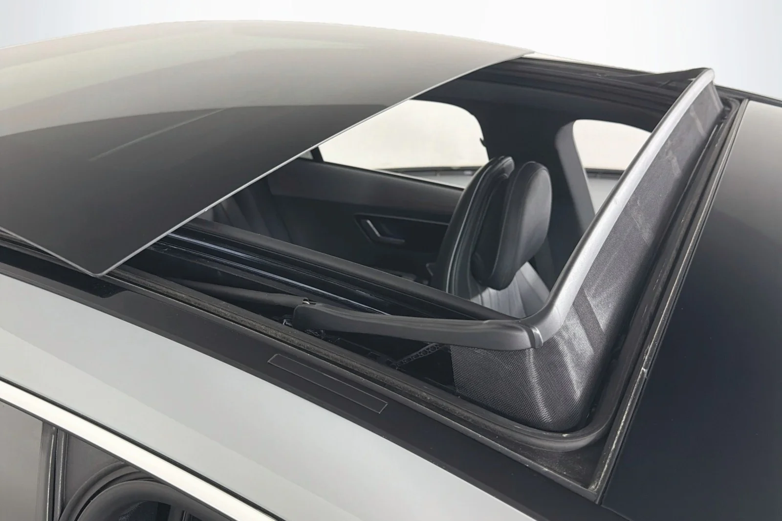 Used 2023 MANUFAKTUR Alpine Grey Mercedes-Benz 500 image 23
