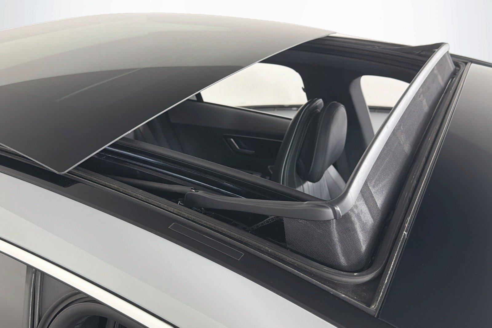Used 2023 MANUFAKTUR Alpine Grey Mercedes-Benz EQE 500 image 22