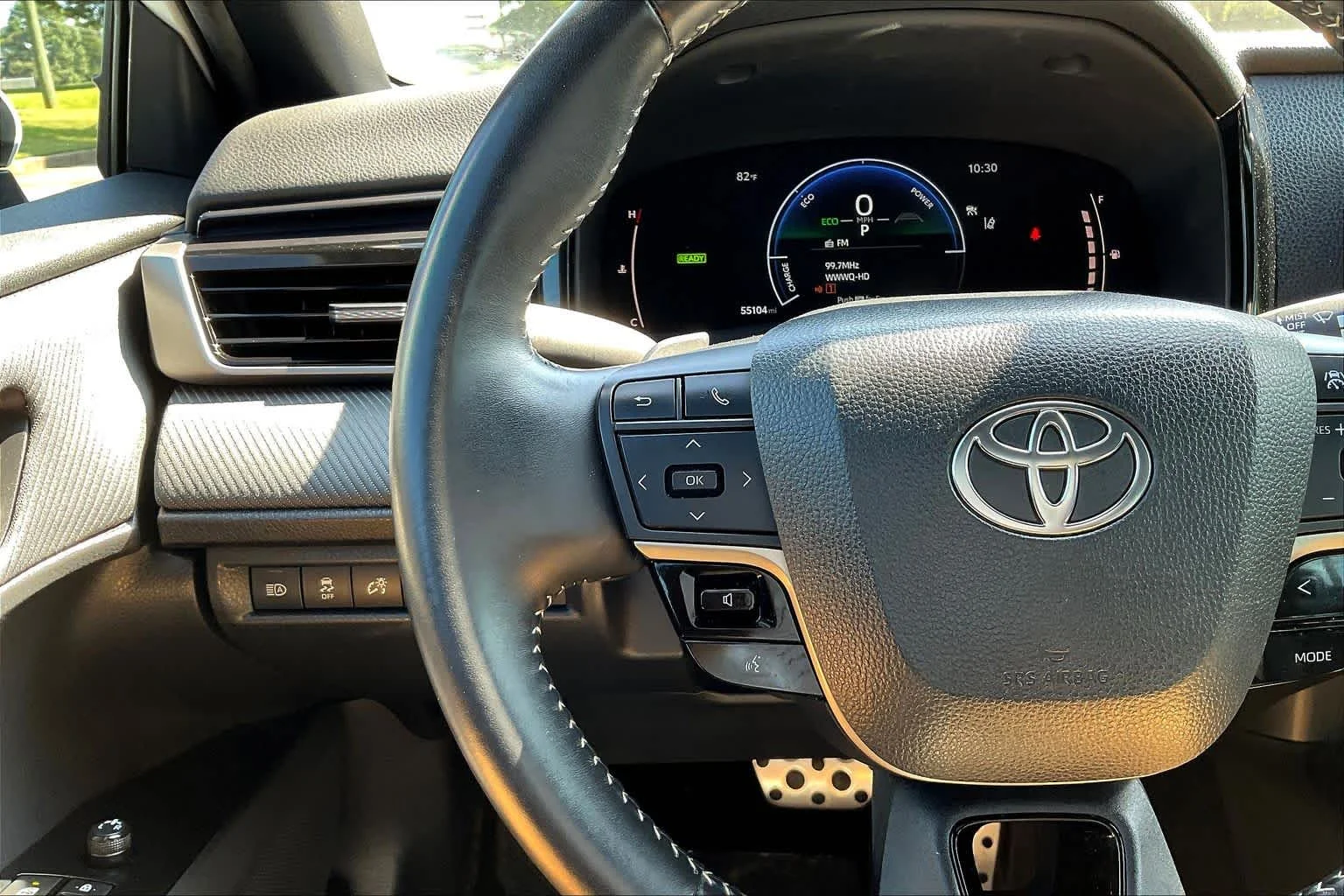Used 2025 Ice Cap Toyota SE image 24
