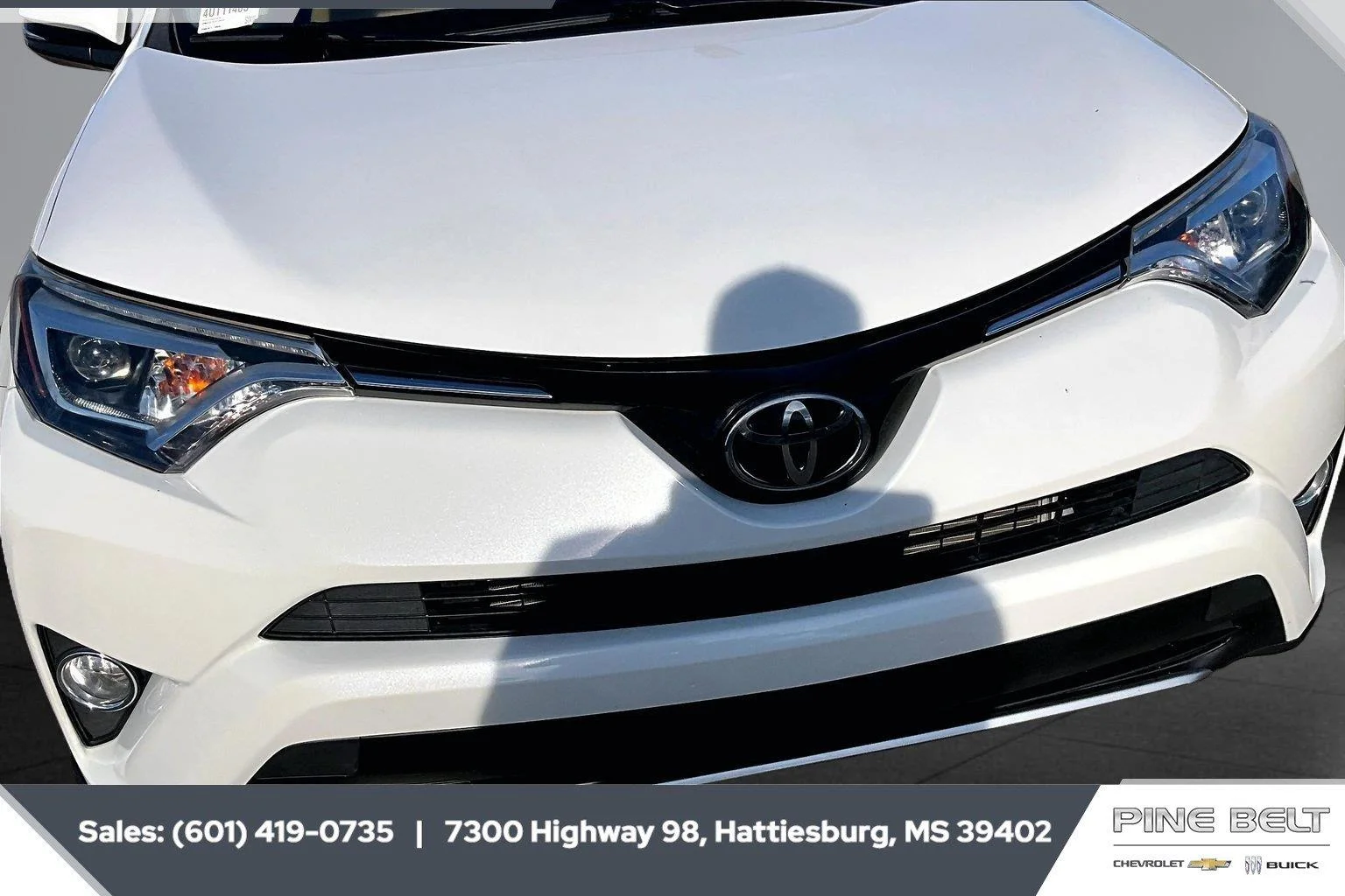 Used 2018 Blizzard Pearl Toyota Limited image 22