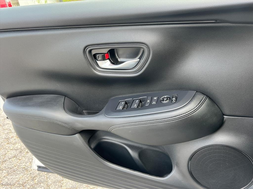 2025 Honda HR-V LX - Photo 20