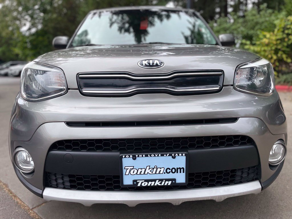 Used 2019 Titanium Gray Kia Plus image 9