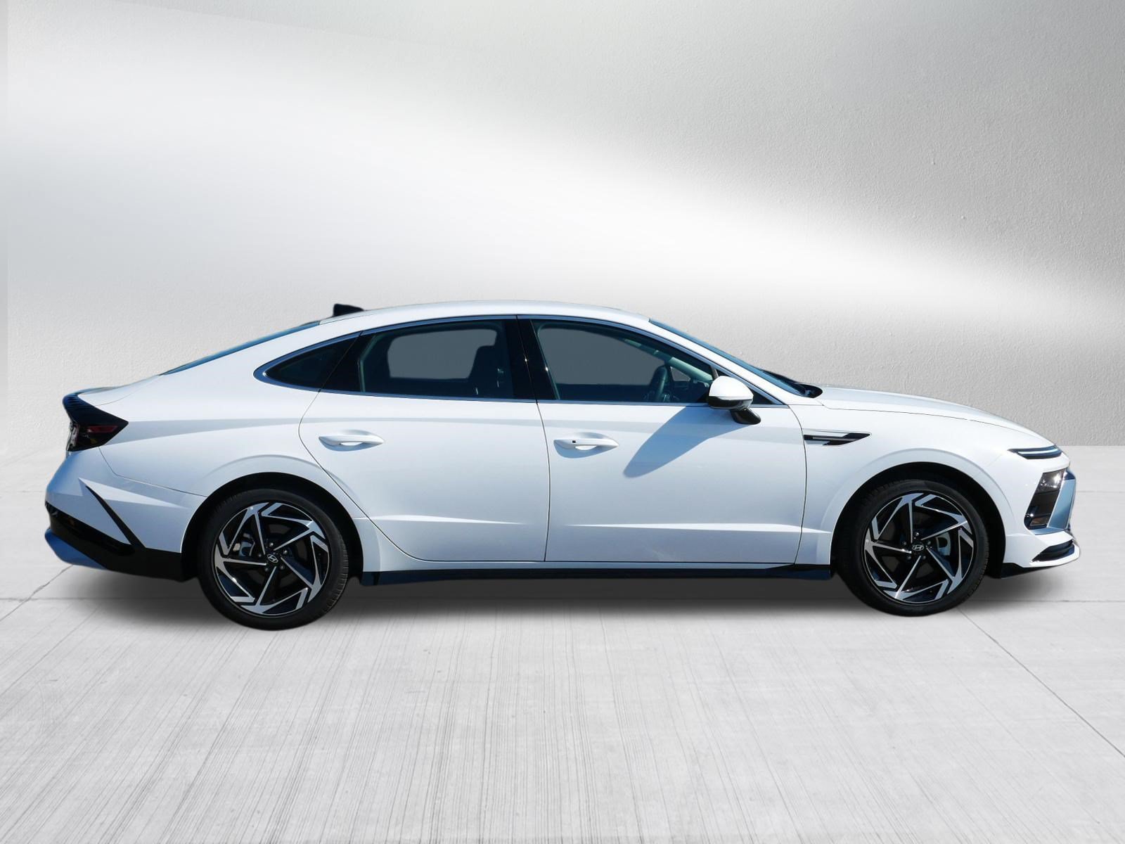 2026 Hyundai Sonata SEL - Photo 8