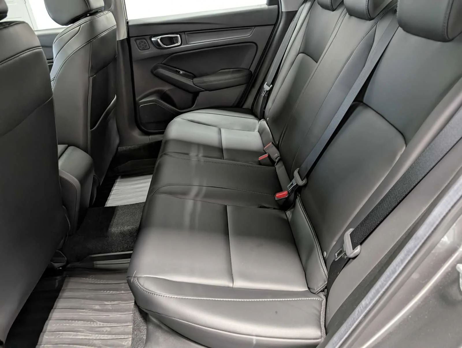 Used 2025 Liquid Carbon Metallic Acura  image 22