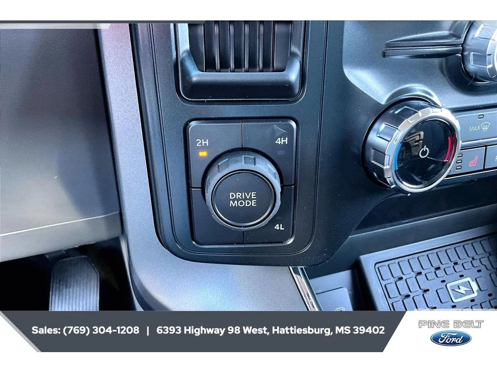 New 2026 Carbonized Gray Metallic Ford XLT image 23