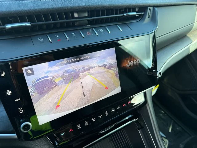 New 2026 White Jeep Altitude image 21