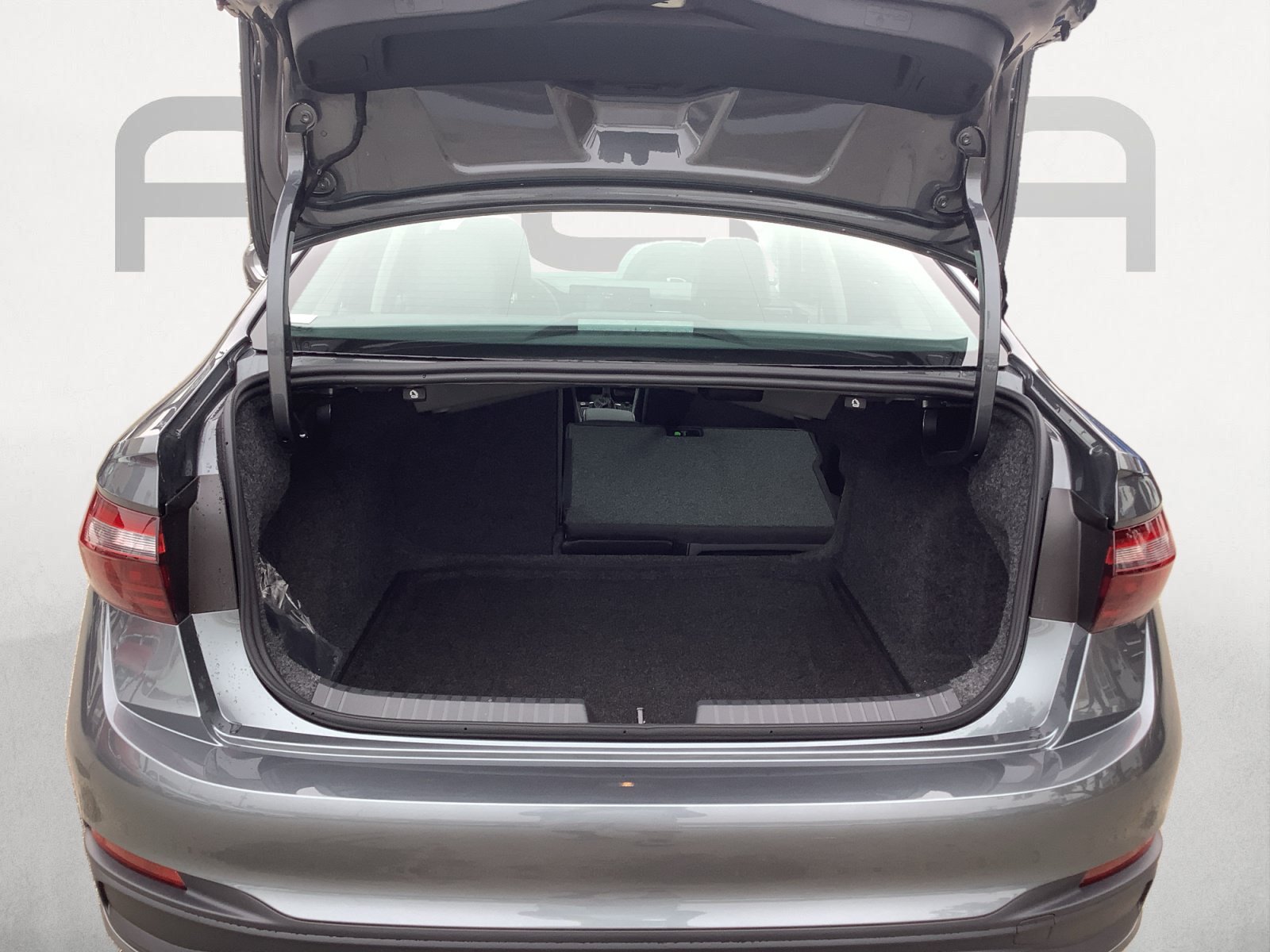 New 2026 Platinum Gray Metallic Volkswagen SE image 10