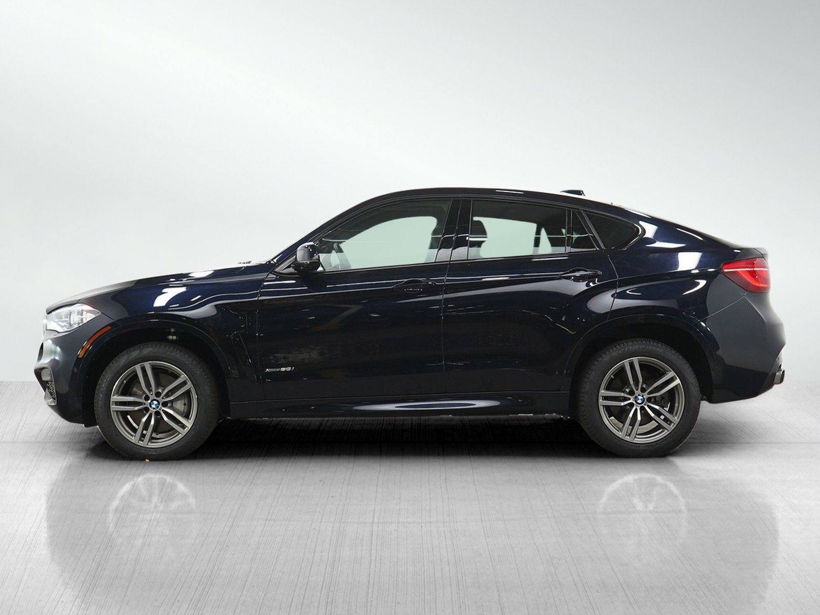 Used 2019 BMW X6 50i with VIN 5UXKU6C56K0Z67124 for sale in Minneapolis, Minnesota