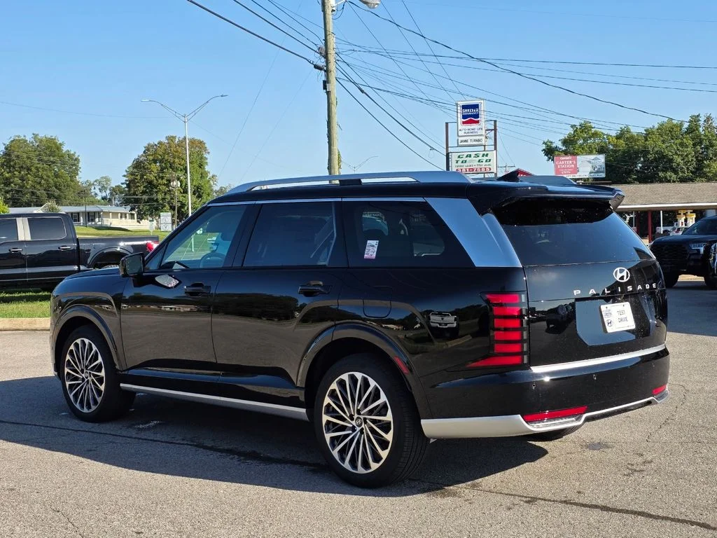 New 2026 Abyss Black Pearl Hyundai Calligraphy image 6