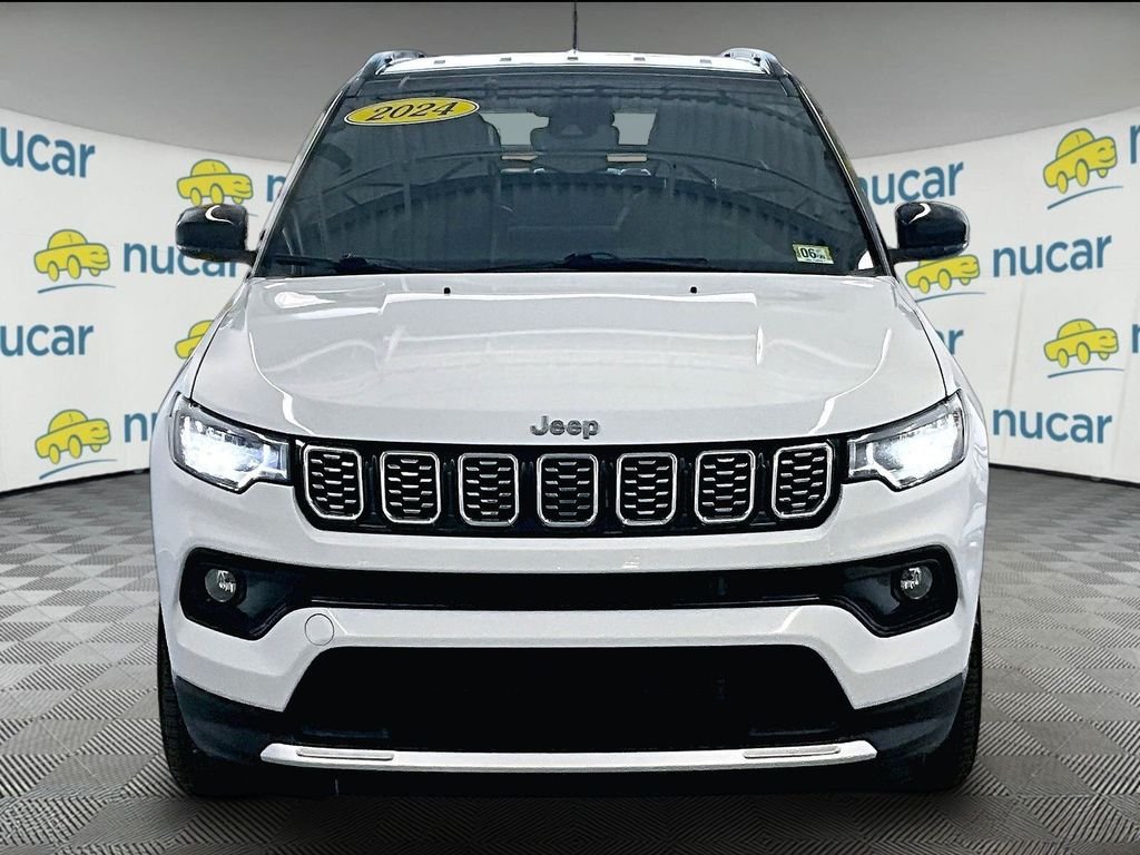 Used 2024 White Jeep Limited image 2