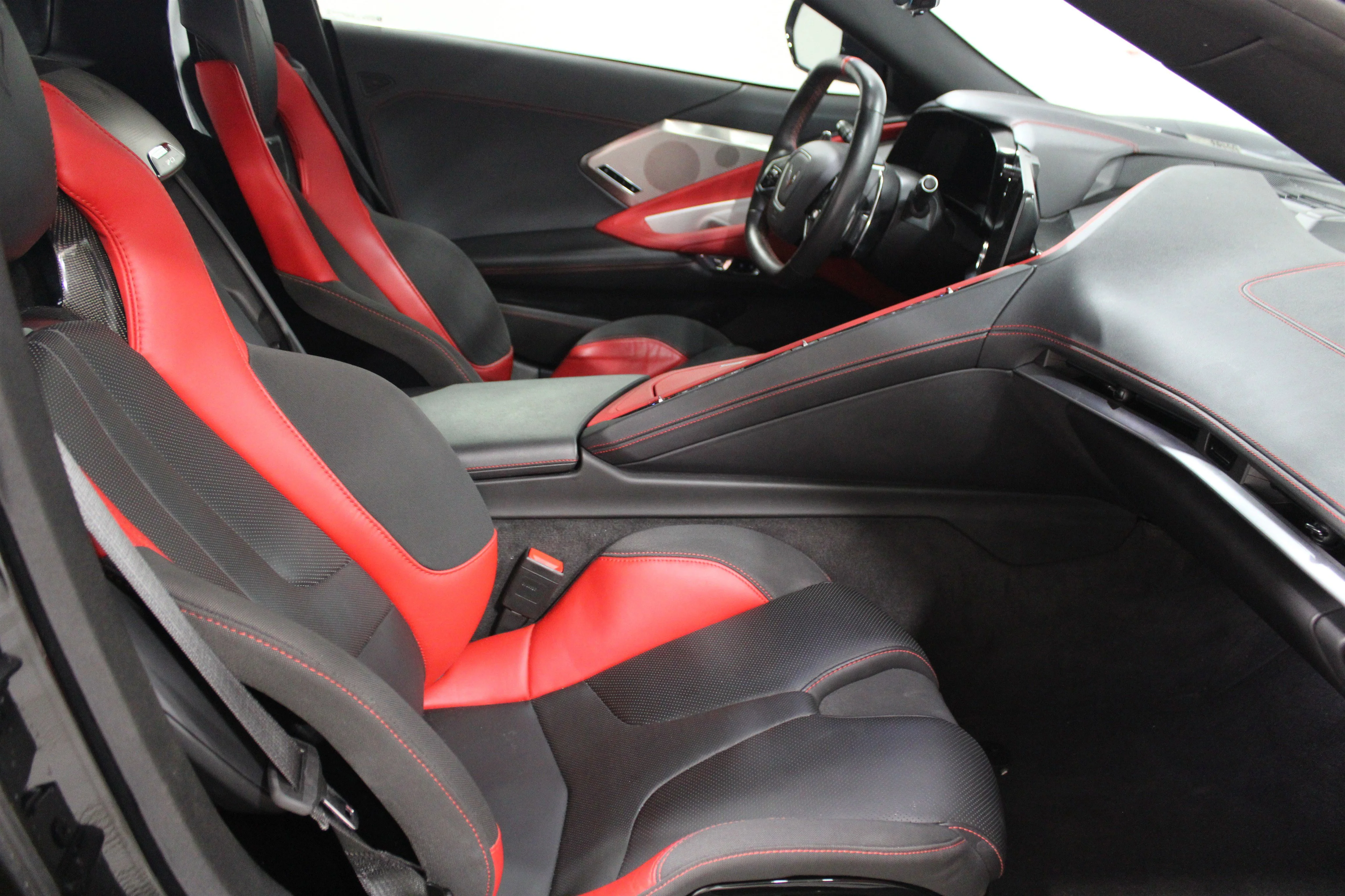 2023 Chevrolet Corvette 2LT - Photo 21