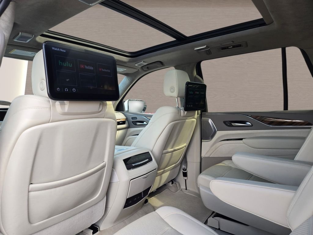 Used 2023 White Cadillac Premium Luxury Platinum image 17