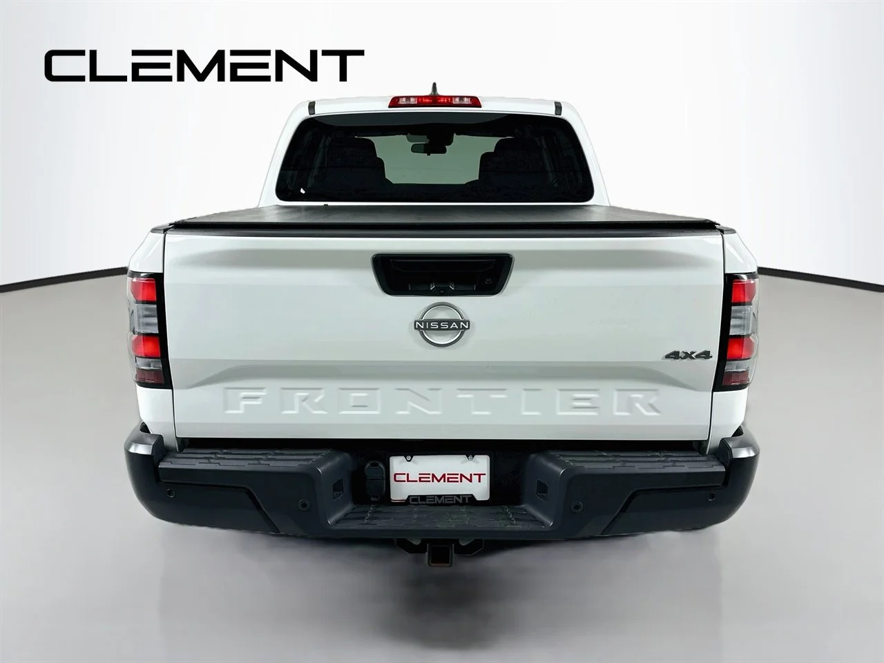 Certified Used 2022 Glacier White Nissan S image 8