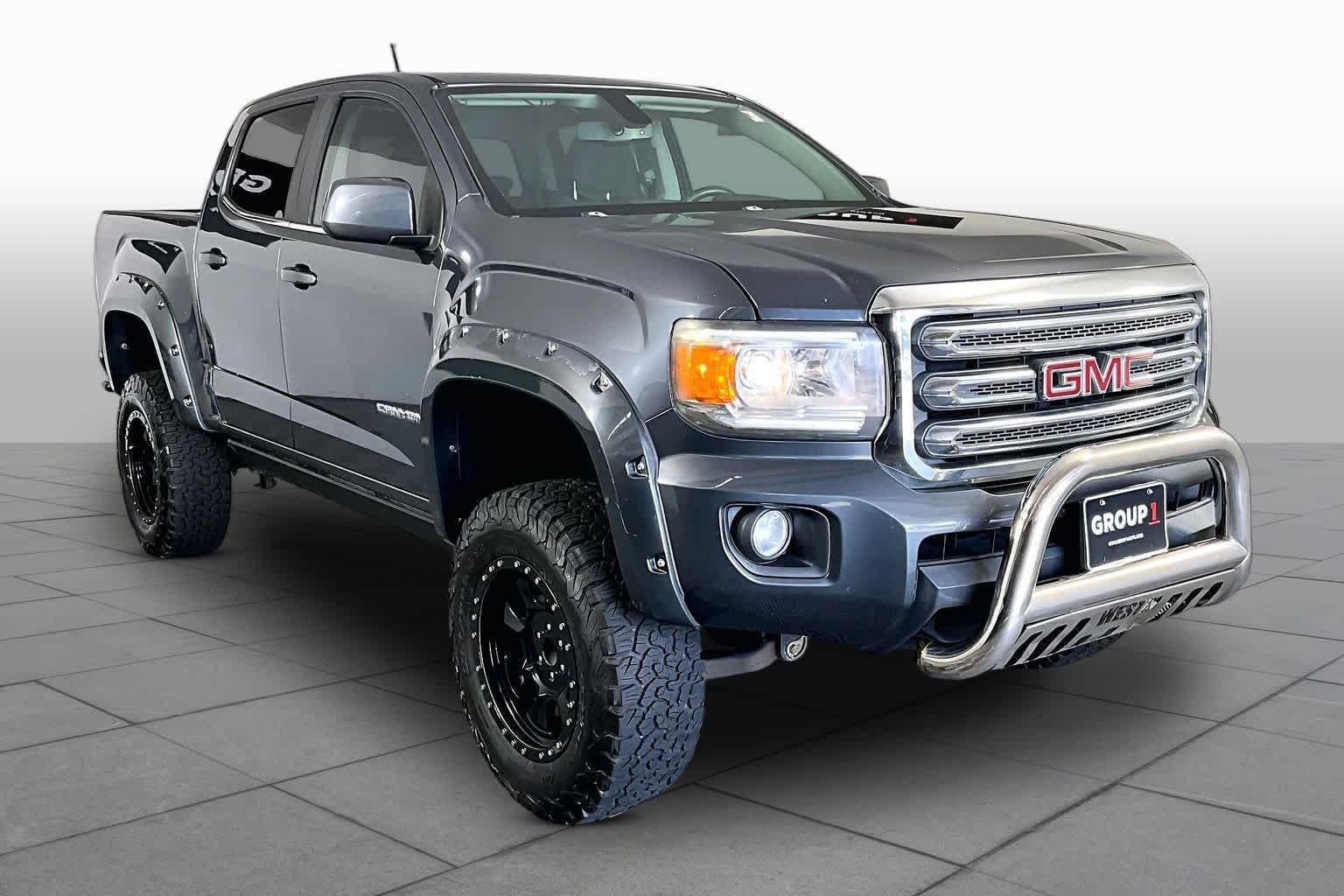 Used 2017 Cyber Gray Metallic GMC 2WD SLE image 3