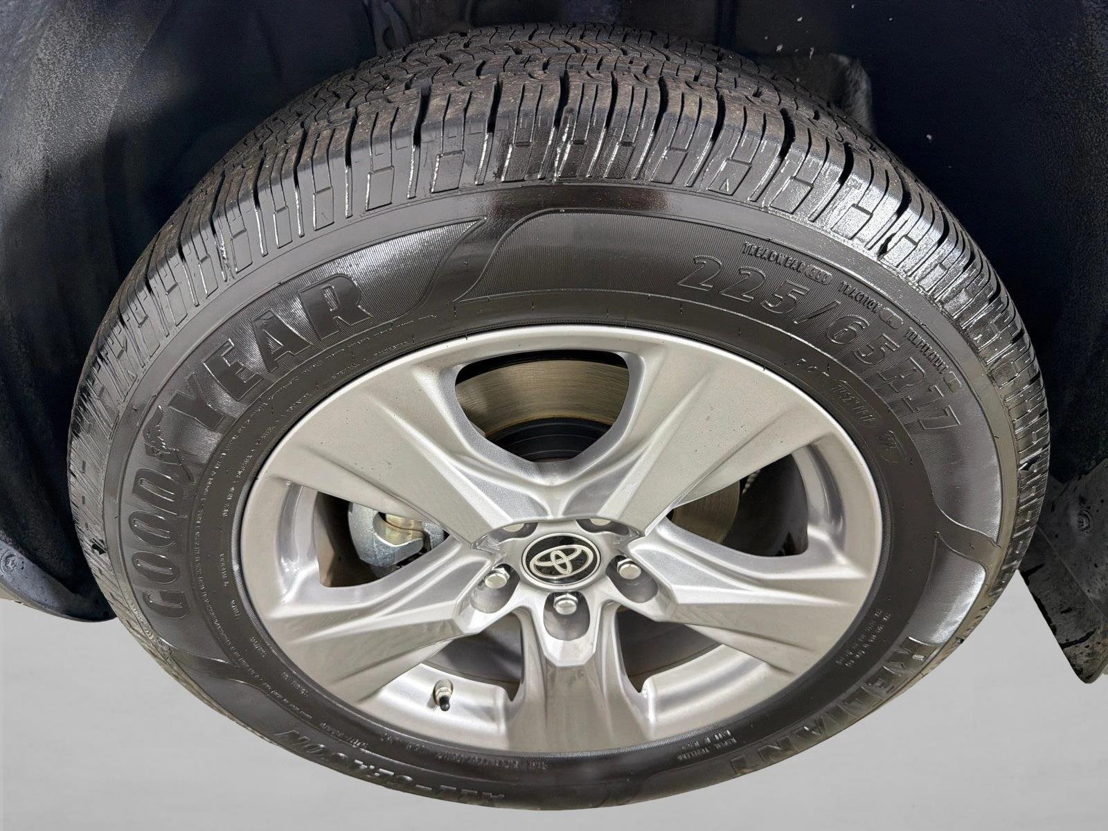 Certified Used 2024 Ice Cap Toyota Hybrid LE image 11