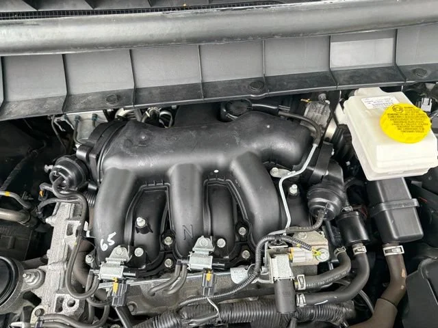 Used 2025 Gray Nissan SV image 15