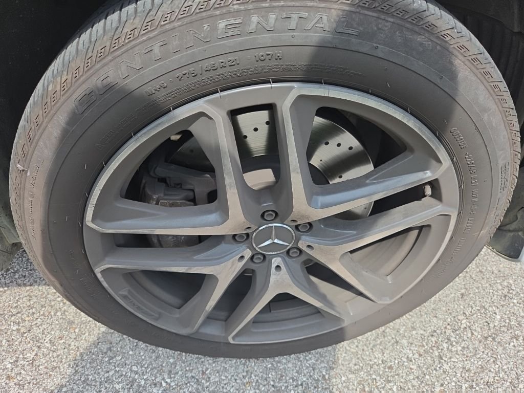 Certified Used 2024 MANUFAKTUR Alpine Gray Mercedes-Benz GLE 53 AMG® image 20