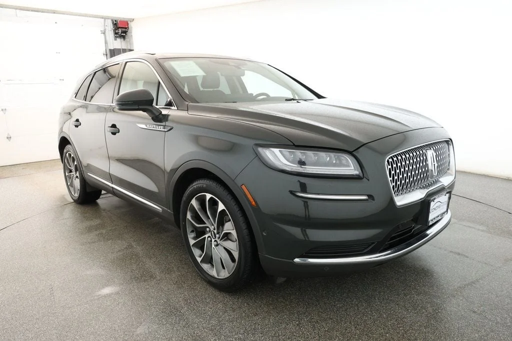 Used 2022 Gilded Green Metallic Clearcoat Lincoln Reserve AWD with Co-Pilot360 1.0 Plus Package & 20in Wheels image 3