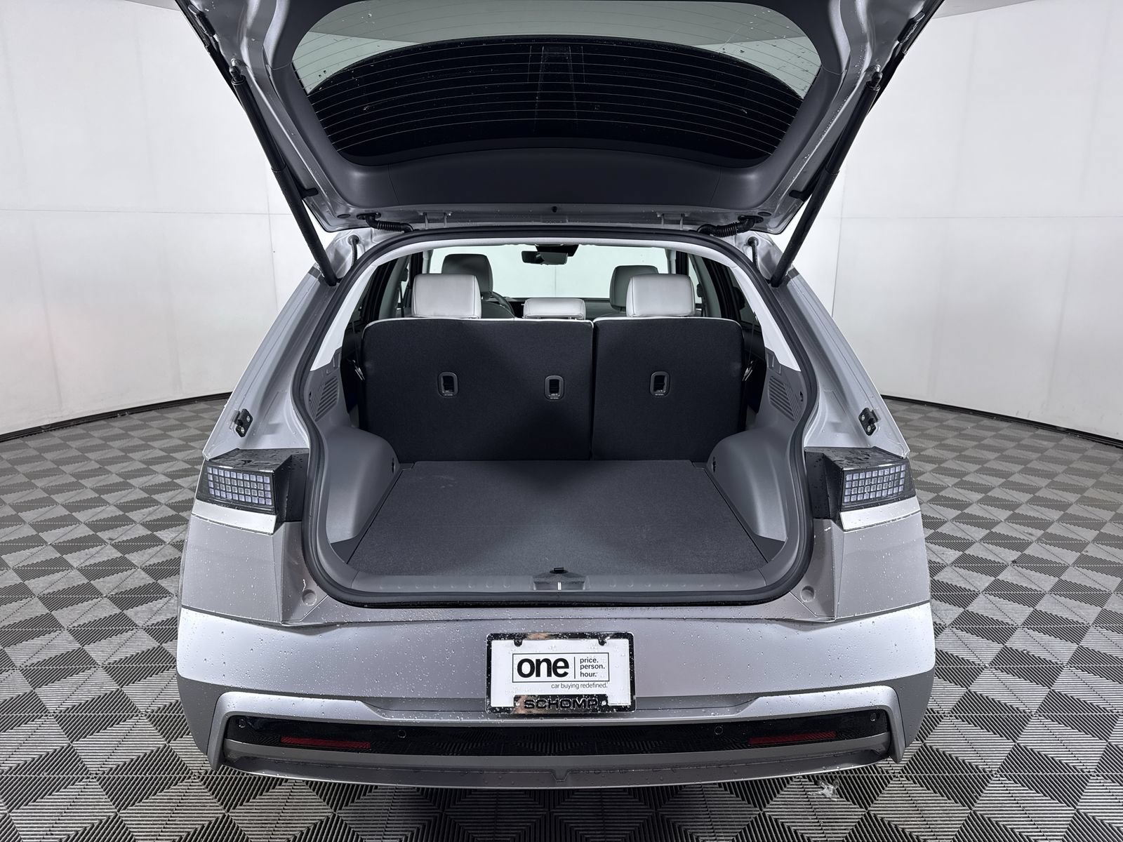 New 2027 Cyber Gray Hyundai Limited image 14