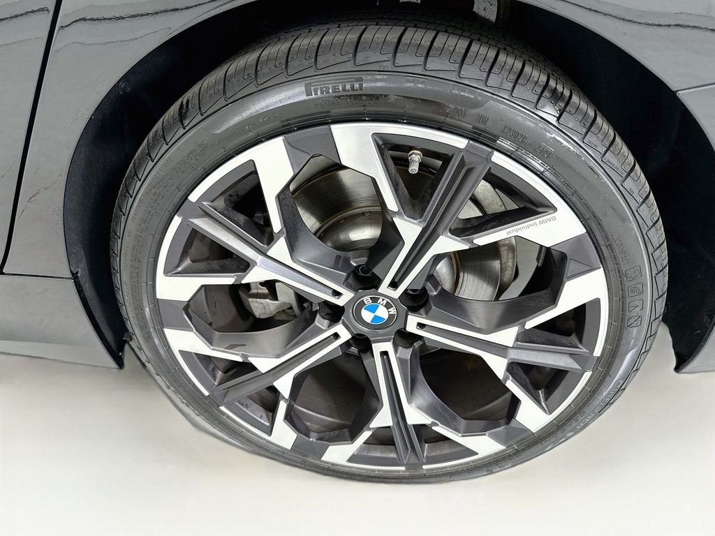 Certified Used 2026 Black Sapphire Metallic BMW 330i image 30