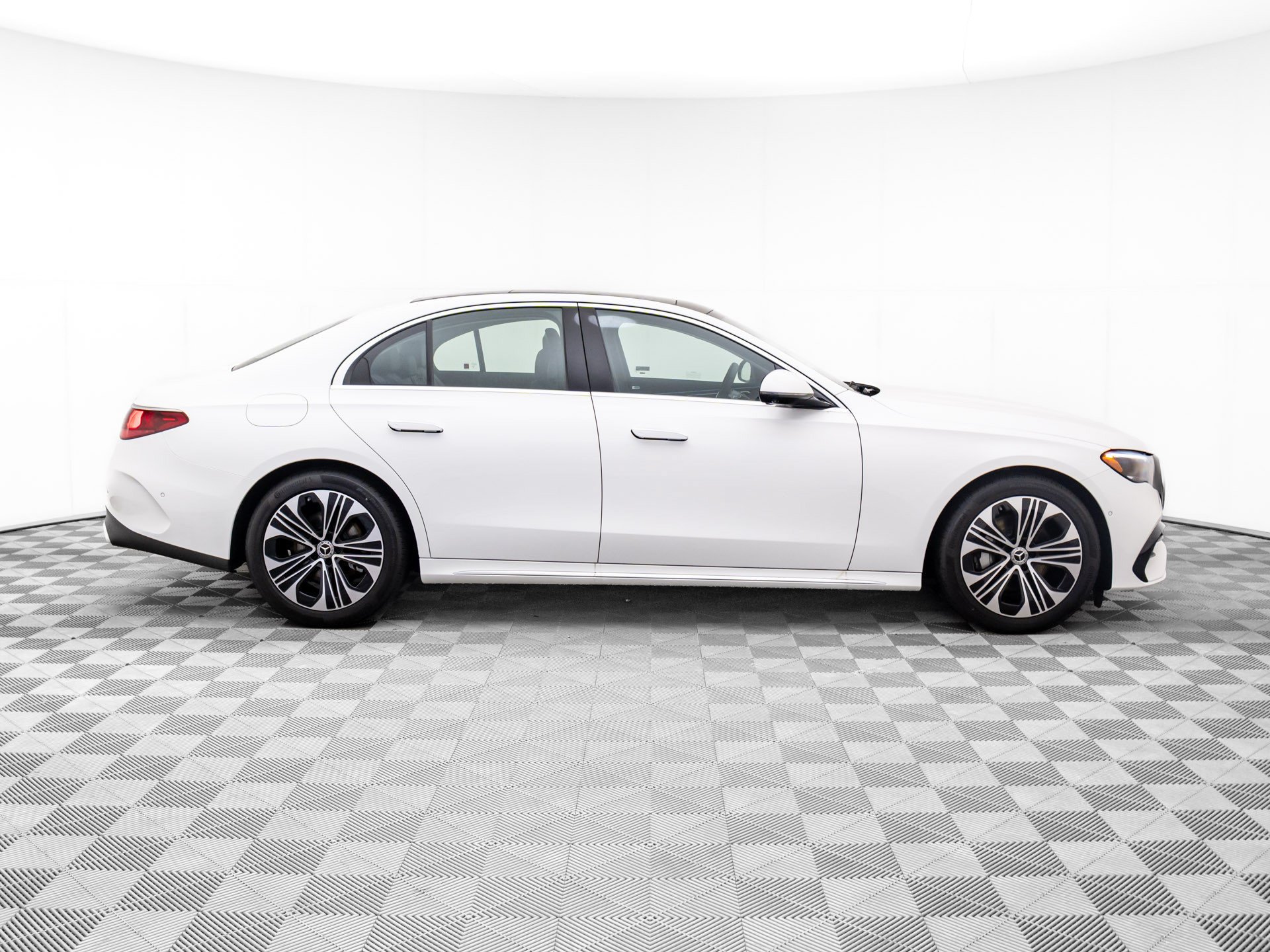 New 2026 White Mercedes-Benz E 350 image 45