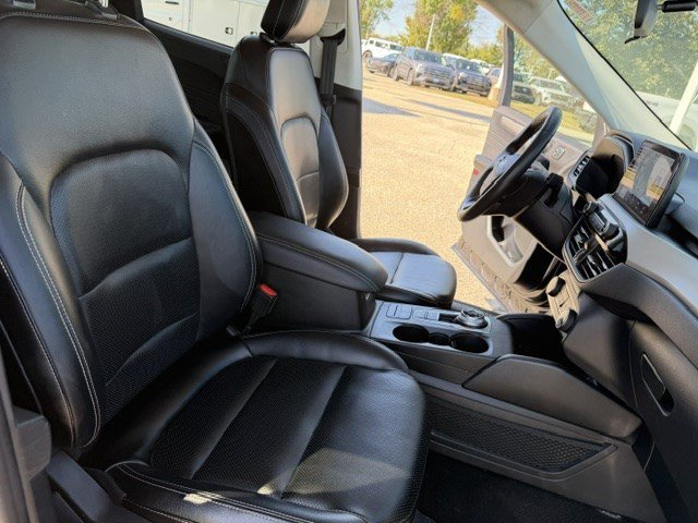 Used 2022 Black Metallic Ford SEL image 34