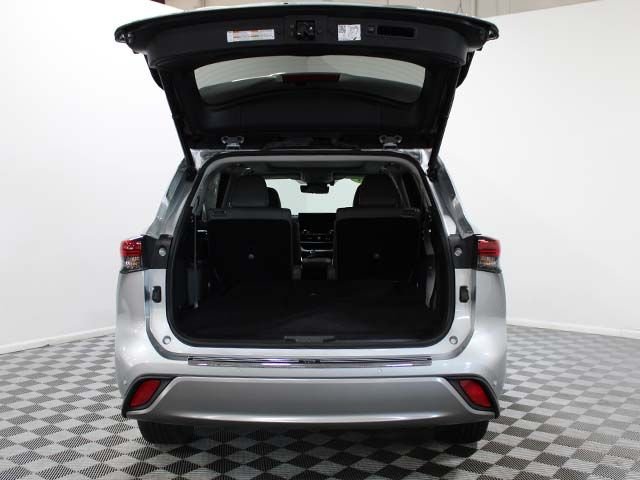 Used 2023 Celestial Silver Metallic Toyota Platinum image 17