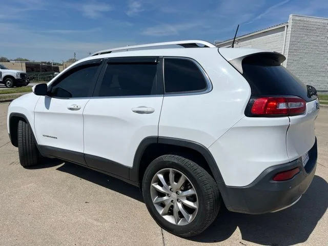 Used 2018 White Jeep Limited image 6