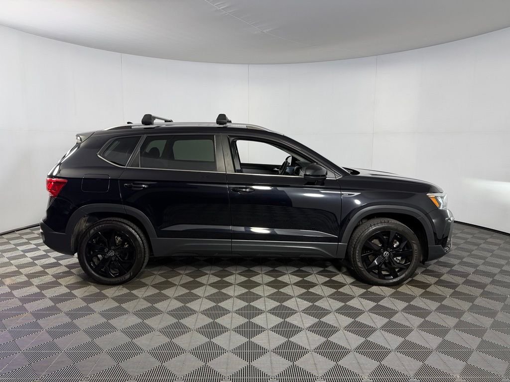 Used 2023 Black Volkswagen 1.5T SE image 5