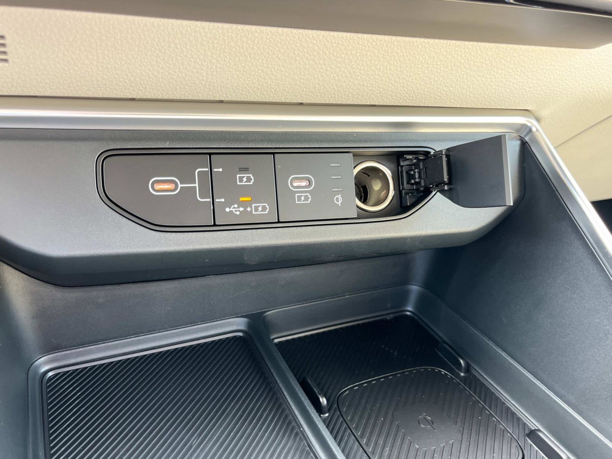 2026 Kia Carnival EX - Photo 30