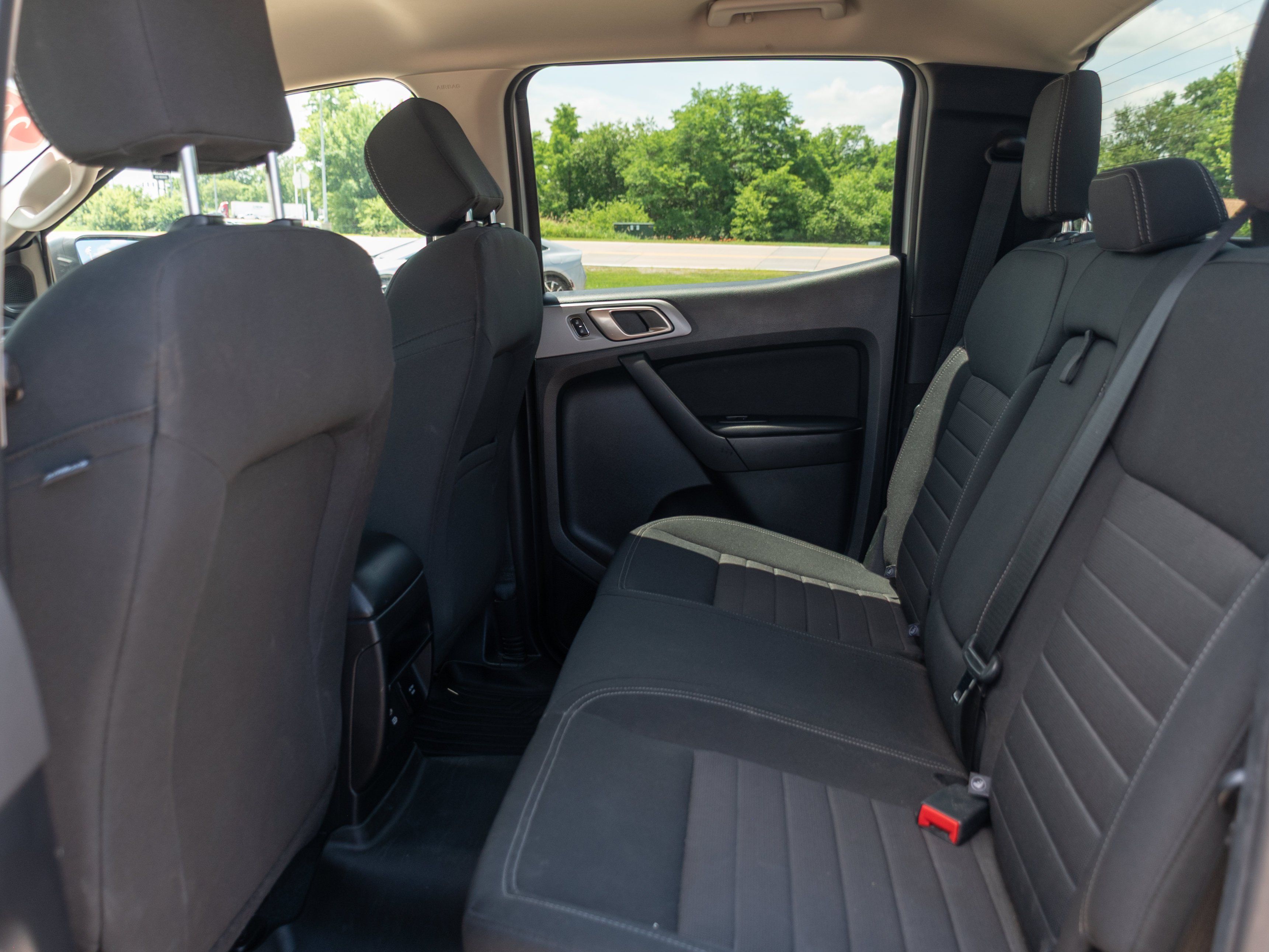 Used 2019 Silver Ford XLT 4X4 image 14