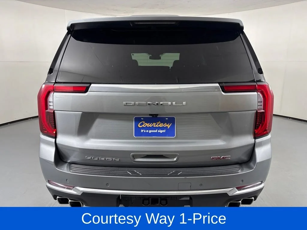 Used 2025 Sterling Metallic GMC Denali image 9