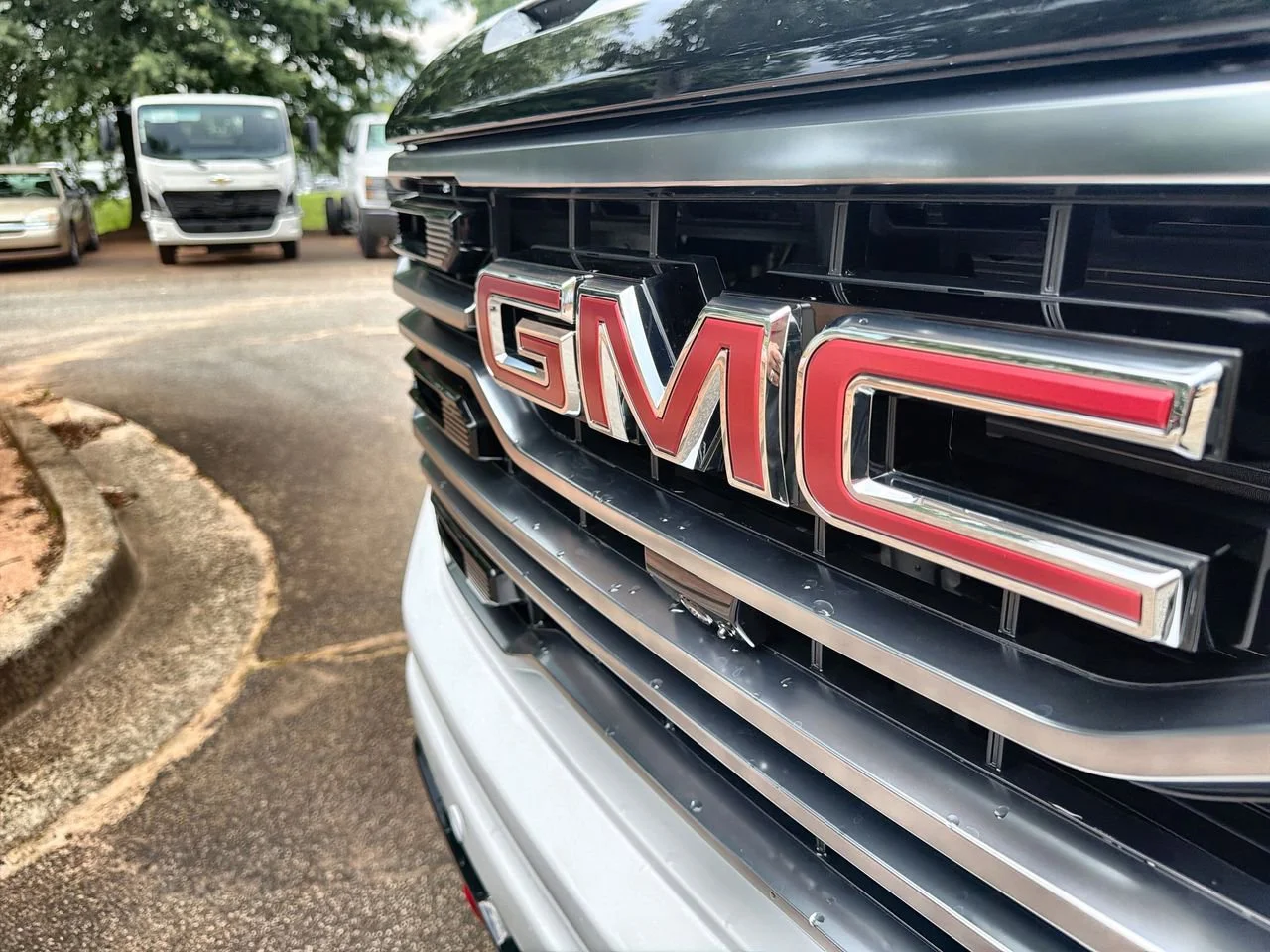New 2026 Summit White GMC AT4 image 26