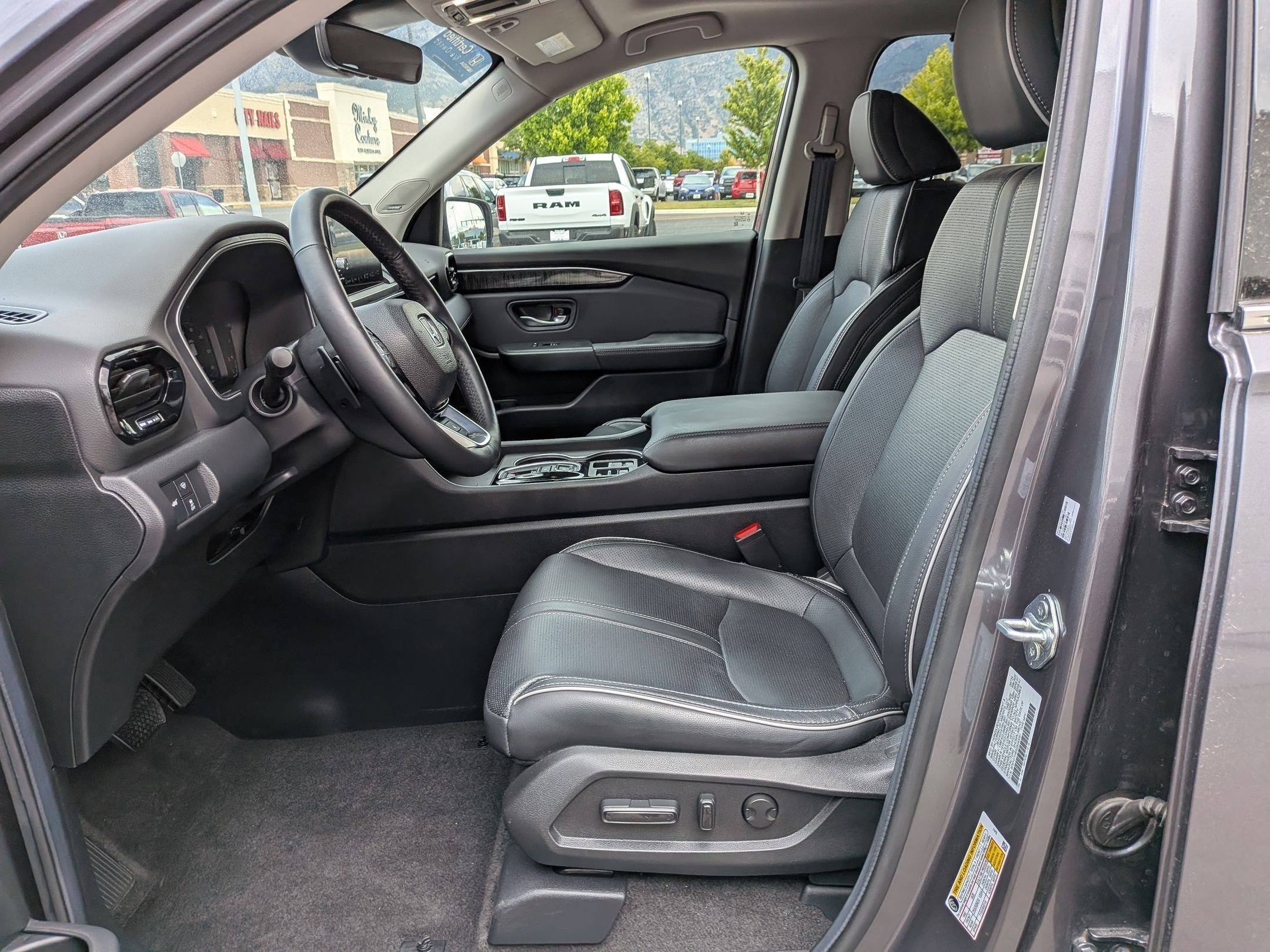 Certified Used 2025 Gray Honda Elite image 27