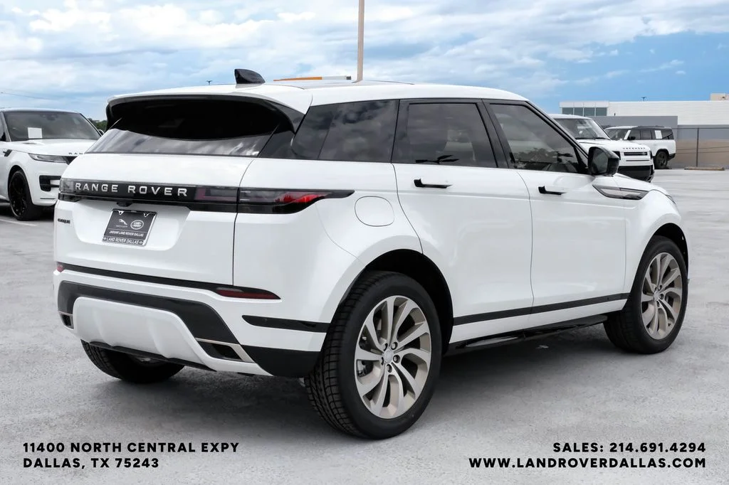 New 2026 Ostuni Pearl Wht Prem Met Land Rover Hoxton Edition image 6