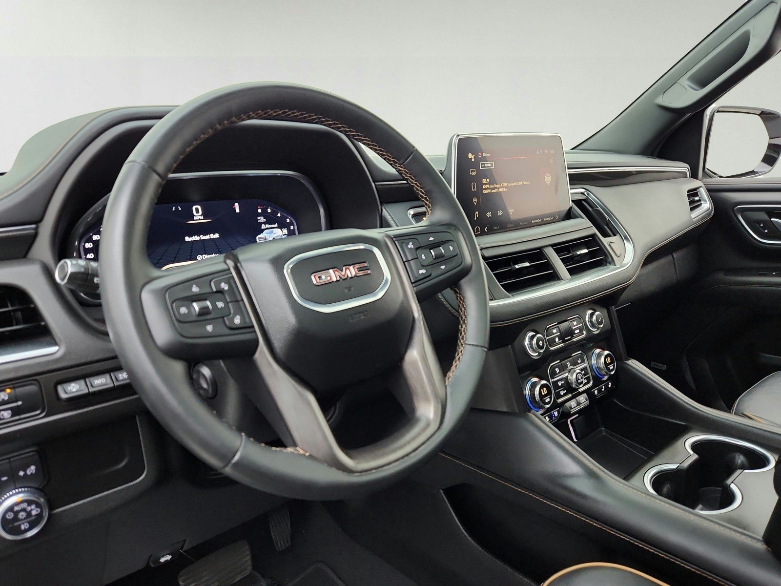 Used 2024 Sterling Metallic GMC AT4 image 16