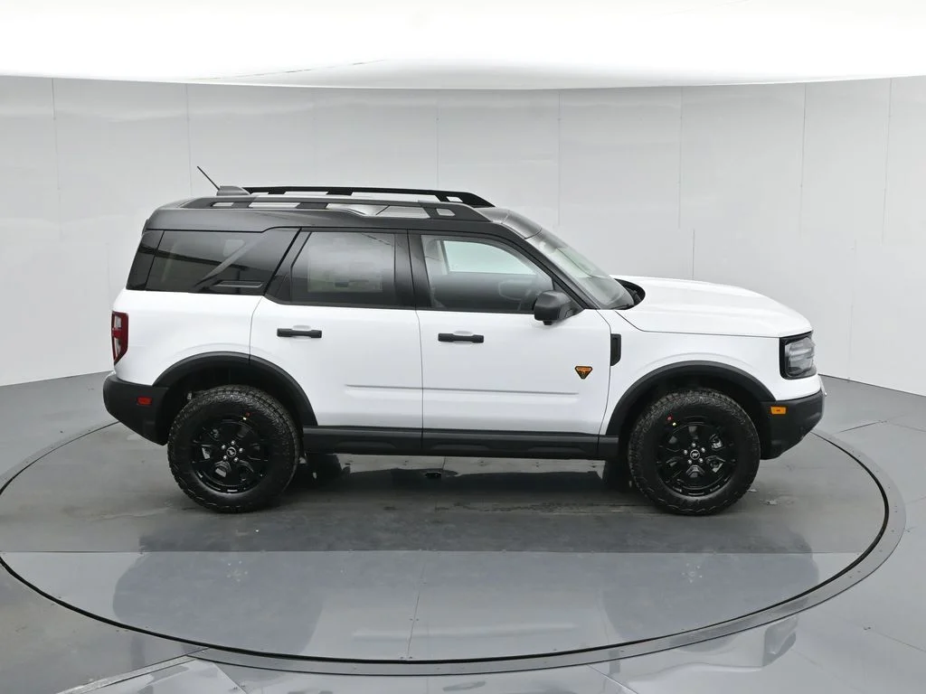 New 2026 Oxford White Ford Badlands image 40