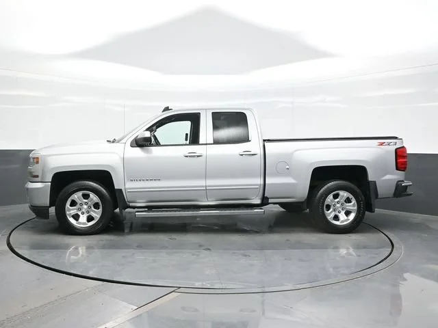 Used 2018 SILVER ICE METALLIC Chevrolet LT image 4