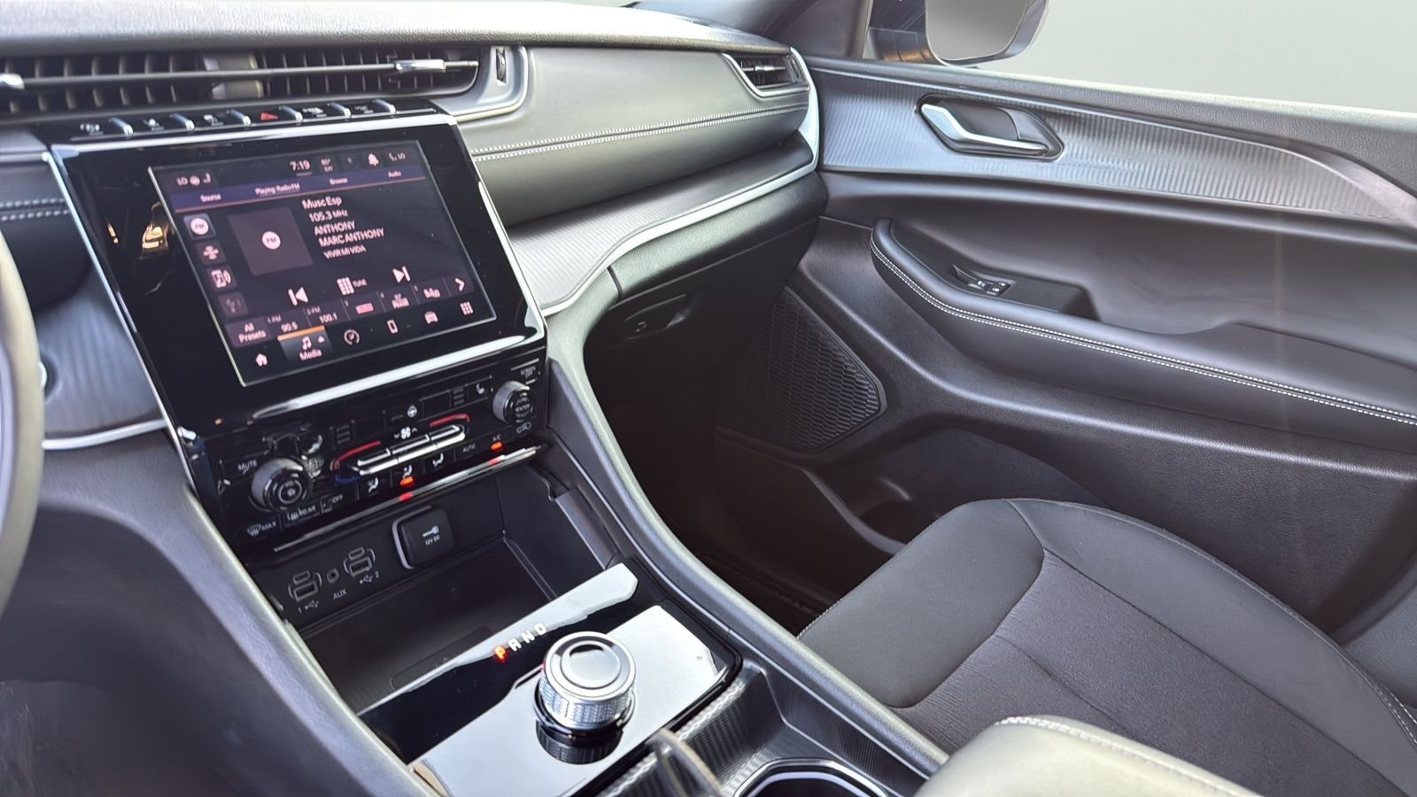 Used 2025 Gray Jeep Laredo X image 19