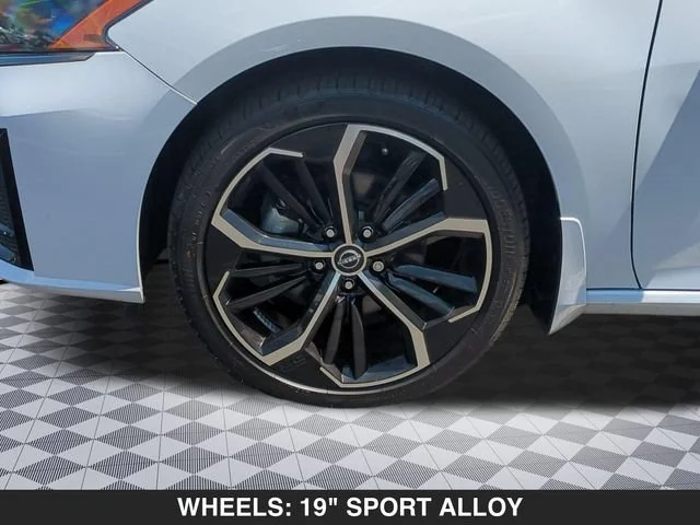 Used 2024 Gray Nissan SR Intelligent AWD image 10