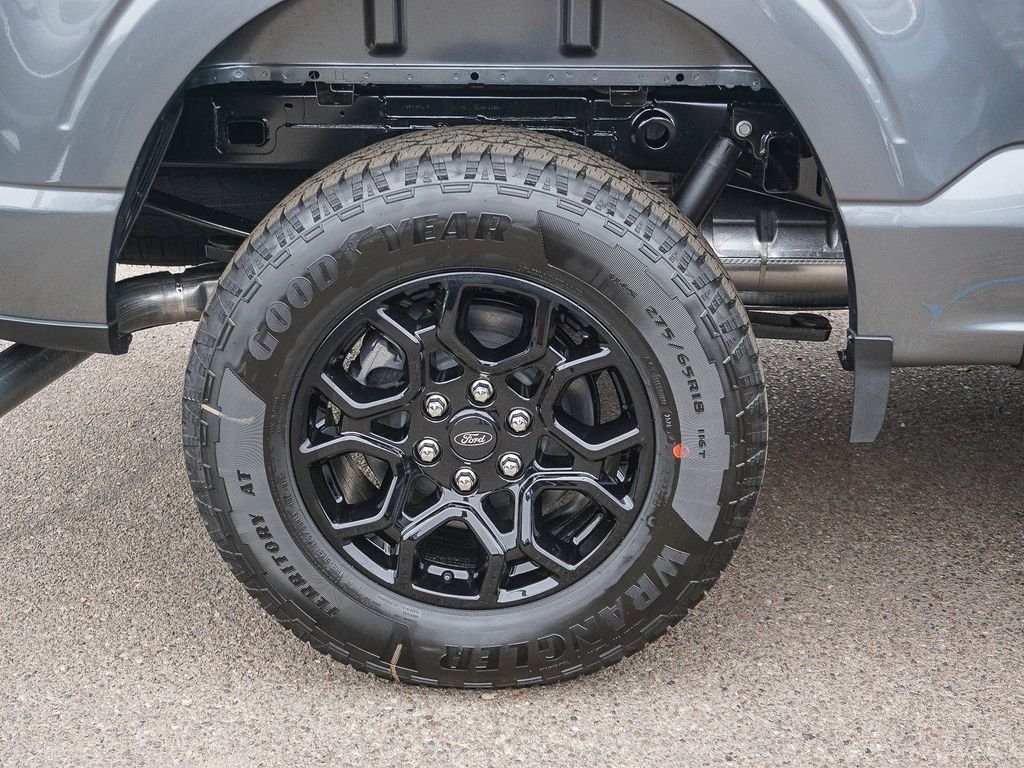 New 2026 Carbonized Gray Metallic Ford XLT image 8