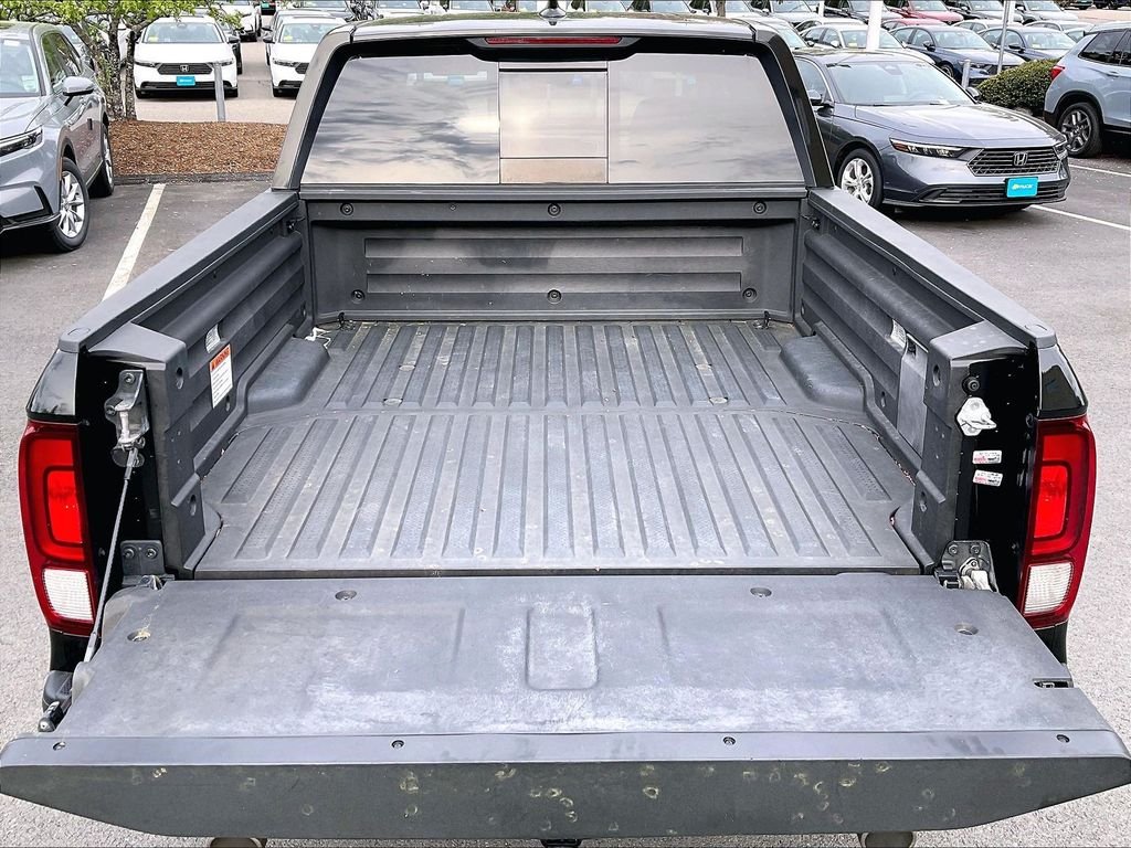 Used 2023 Black Honda RTL image 32
