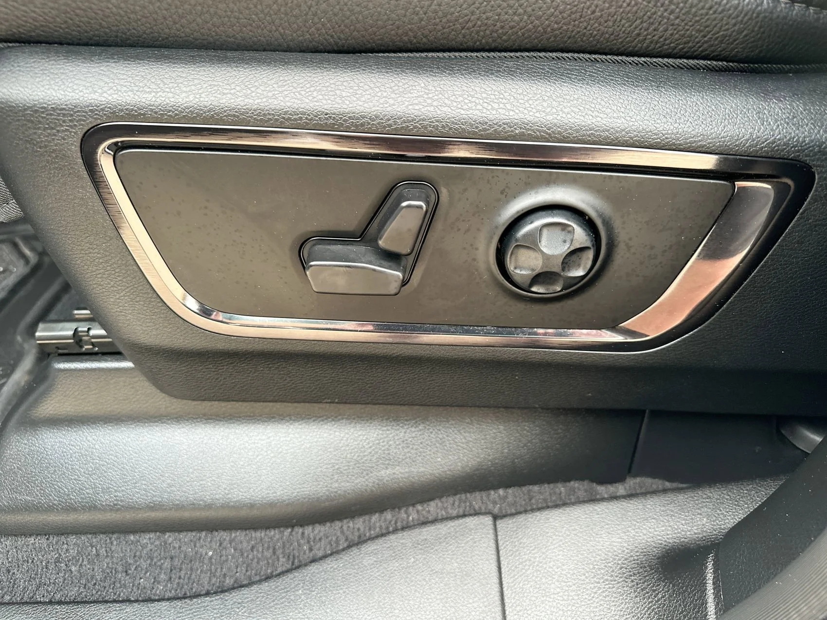 2025 RAM Ram 1500 Pickup Limited - Photo 19