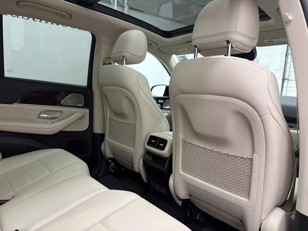 Certified Used 2024 Black Mercedes-Benz GLE 450e image 29