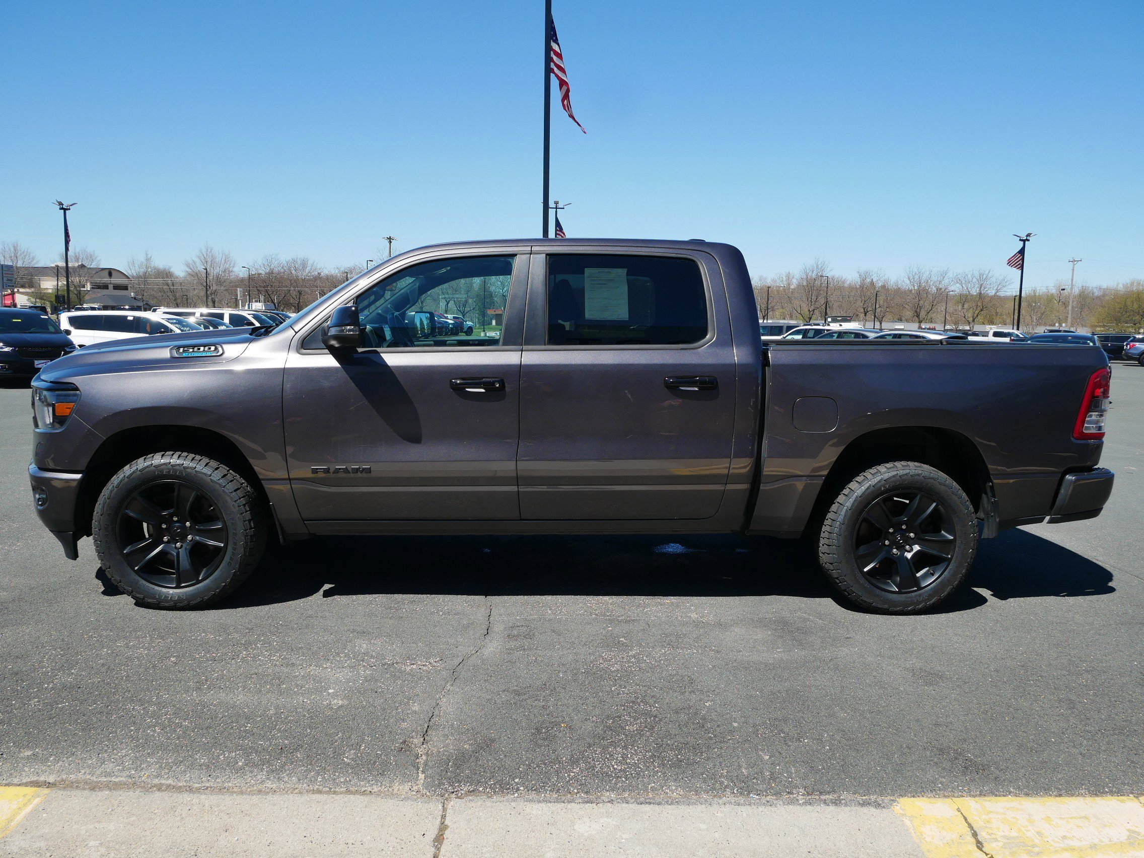 View vehicle photo 5