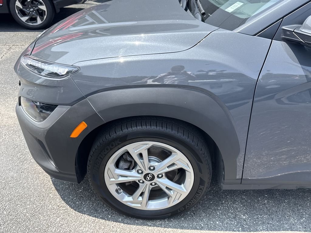 Used 2023 Gray Hyundai SEL image 10