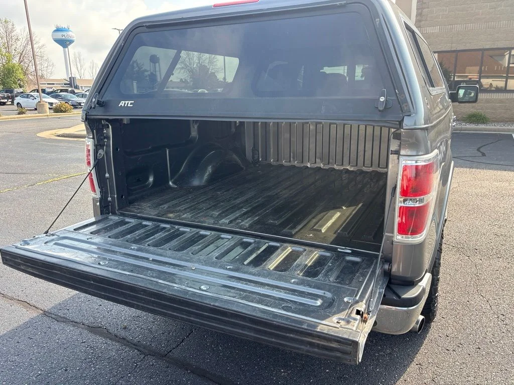 Used 2012 Sterling Gray Metallic Ford Lariat image 27